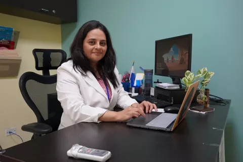 Doctora panameña recibe premio en España