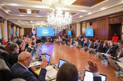 Gabinete aprueba partida adicional para pagarle a educadores