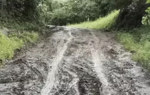 Persisten caminos peligrosos en Los Bajos de Menchaca, Ocú 