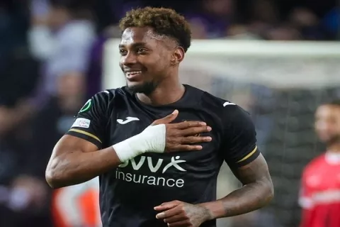 Michael Amir Murillo pasa las pruebas médicas con Olympique