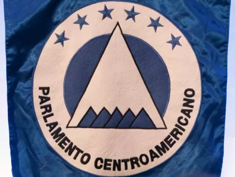 Ingreso de China como observador al Parlacen recibe condena