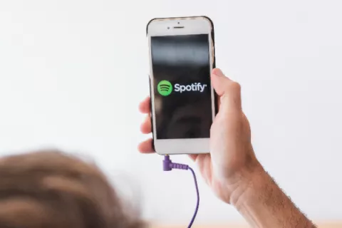 Spotify lanza la primera canción creada por artistas latinas