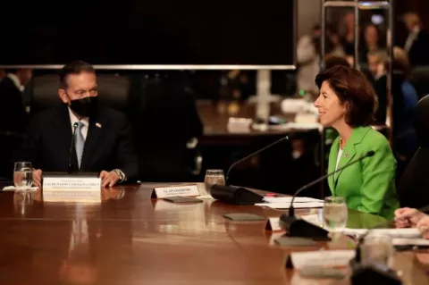 Panamá reitera a EE.UU. que se deben revisar términos de TLC