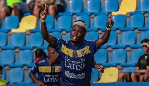 Universitario y Sporting en su prueba de fuego en Concacaf