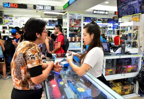 Más de 30 mil turistas visitaron la Zona Libre de Colón 