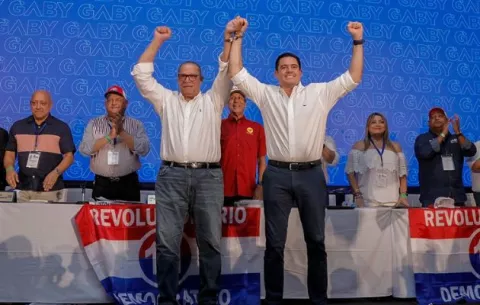 Camilo Alleyne es el compañero de fórmula de 'Gaby' Carrizo 