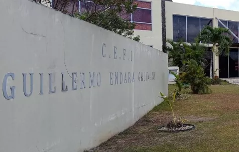 Por seguridad suspenden clases en el colegio Endara Galimany