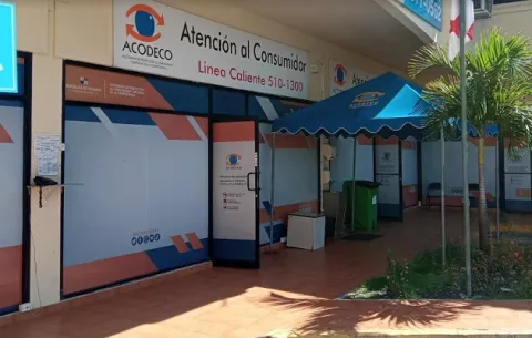 Comercios con múltiples quejas recurren a otros nombres 