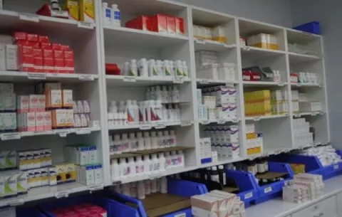 Autorizan al Minsa y la CSS la compra de 351 medicamentos  