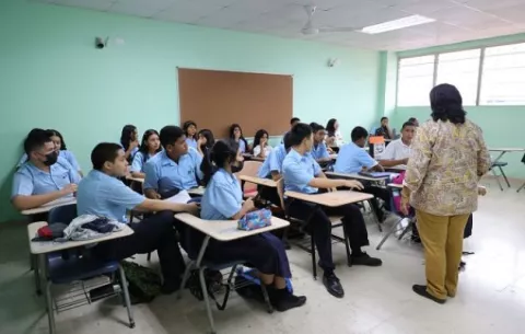 Estudiantes participarán en encuesta sobre uso de drogas