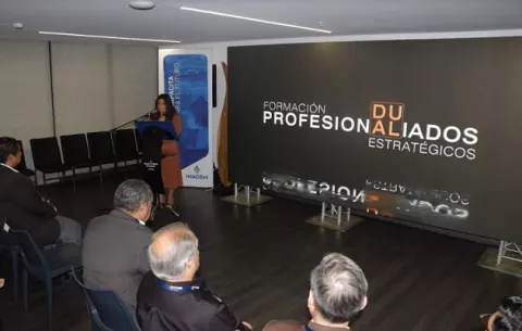 Formación dual apunta a derribar barrera de la inexperiencia