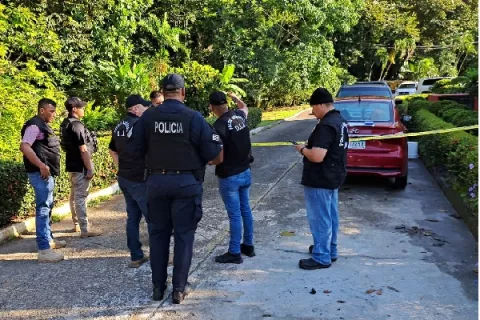 Delincuentes atacan al escolta  de la gobernadora de Colón