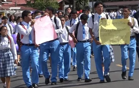 Más voces exigen justicia para estudiante diputada juvenil 