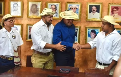 Guararé y La Arena ponen fin a la polémica con danzantes