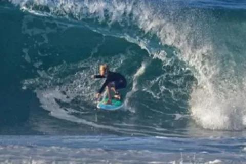 Surf infantil y juvenil en Santa Catalina