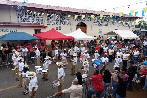 Con serios problemas Arraiján celebra 168 años de fundación 