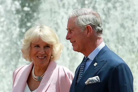 Recuerdan el primer aniversario de la muerte de Isabel II