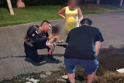 Cabo de la Policía le salva la vida a niña de casi 2 años