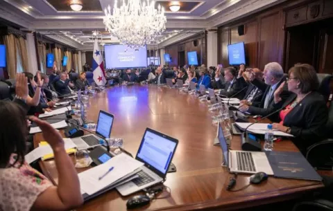 Aprueban recursos para la Senacyt y ampliar zona franca  