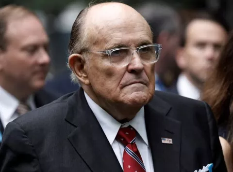 Giuliani se declara no culpable de injerencia electoral
