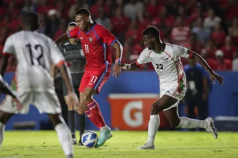 Panamá  cumple ante Martinica al ganar 3-0