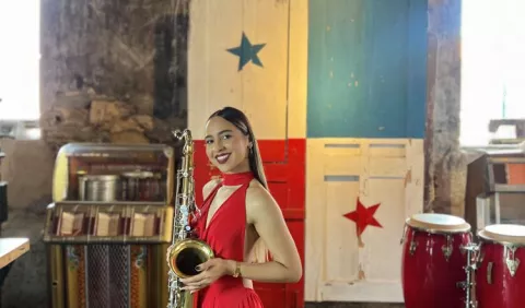 Karen Santiago anhela ayudar a las personas con la música