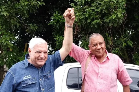 Martinelli califica de bochinche posible alianza con el PRD
