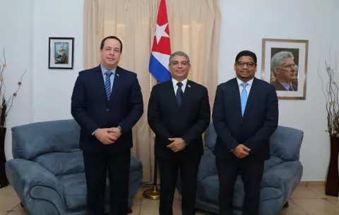 Minsa da  otro paso para futuros convenios con Cuba