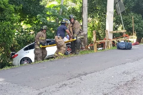 Una persona muere al caer su auto al río Escarrea en Bugaba