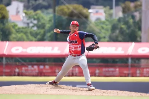 Panamá vence a  España, pero no le alcanza para avanzar 
