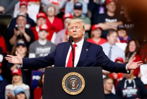 Trump pide retirar a jueza de su caso en Washington