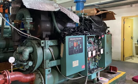 Apagón eléctrico daña equipos en hospital Nicolás A. Solano