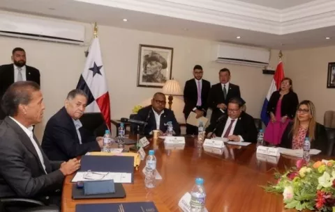Asamblea archiva denuncias contra magistrados de la CSJ