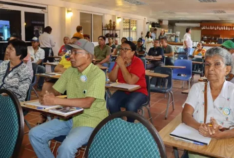 Artesanos continúan sus jornadas de capacitación