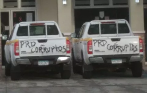 Vandalizan vehículos oficiales del Mitradel en Veraguas