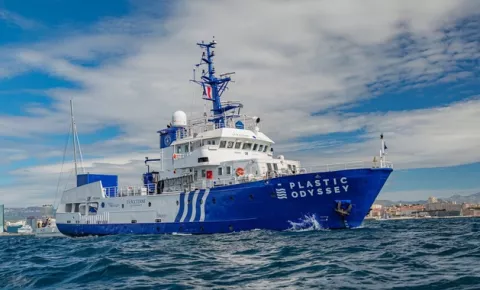 Plastic Odyssey, nave que combate plásticos, llega al país
