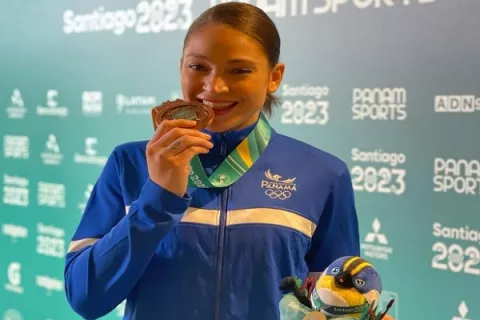 Carolena Carstens dio a Panamá la primera medalla