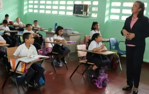 Meduca mantiene las clases suspendidas este 25 de octubre
