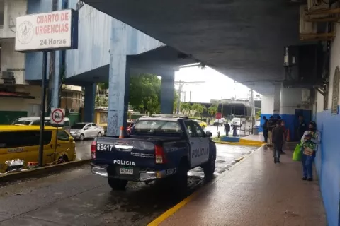 Sigue la violencia: Balacera deja un hombre herido en Colón