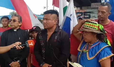 Los Ngäbe-Buglé mantendrán cierre de la vía Interamericana