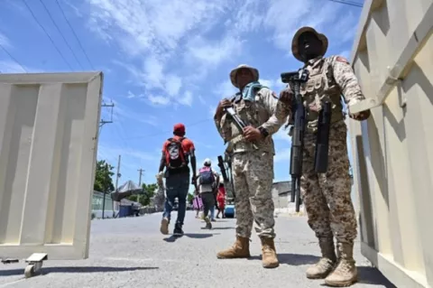Dominicana reabre su frontera con Haití para el comercio
