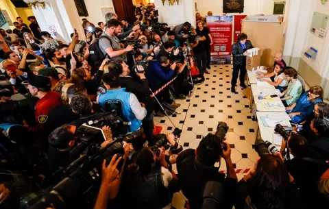 Argentina: Participación electoral alcanza 74 % del padrón