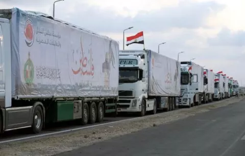 Mayor convoy de ayuda humanitaria entra en la Franja de Gaza