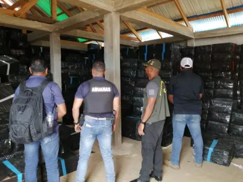 Millonario decomiso de cigarrillos de contrabando en comarca