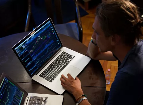 Guía rápida para invertir en el mercado de acciones