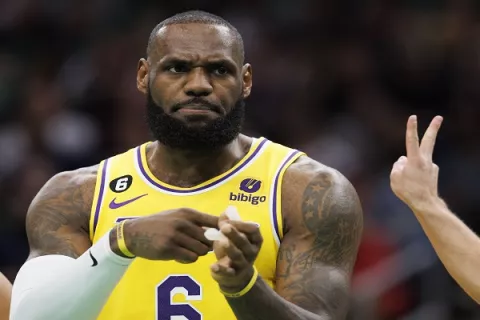 LeBron James: 'Todavía me queda mucho en el tanque'