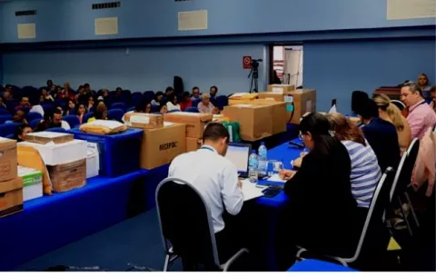 CSS realiza la licitación de insumos por $178 millones