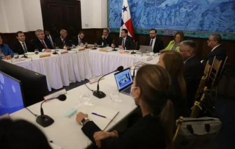 Pliego para la compra de 351 medicinas ya está listo