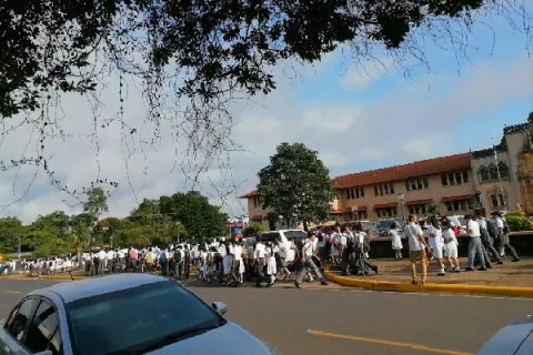 Normalistas protestan por incumplimiento del Meduca 