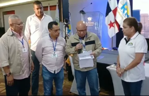 Realizando Metas completó su oferta electoral este sábado